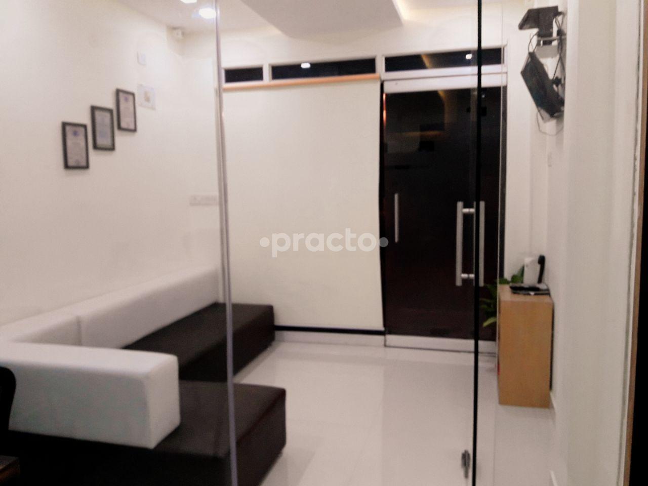 Waiting Area at Dental Cure RMV 2nd Stage Bangalore