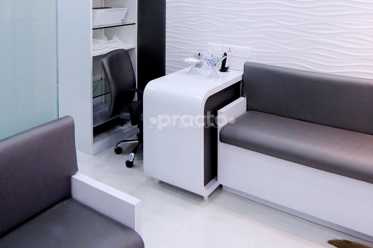 Waiting Area at Dentline Gamdevi Mumbai