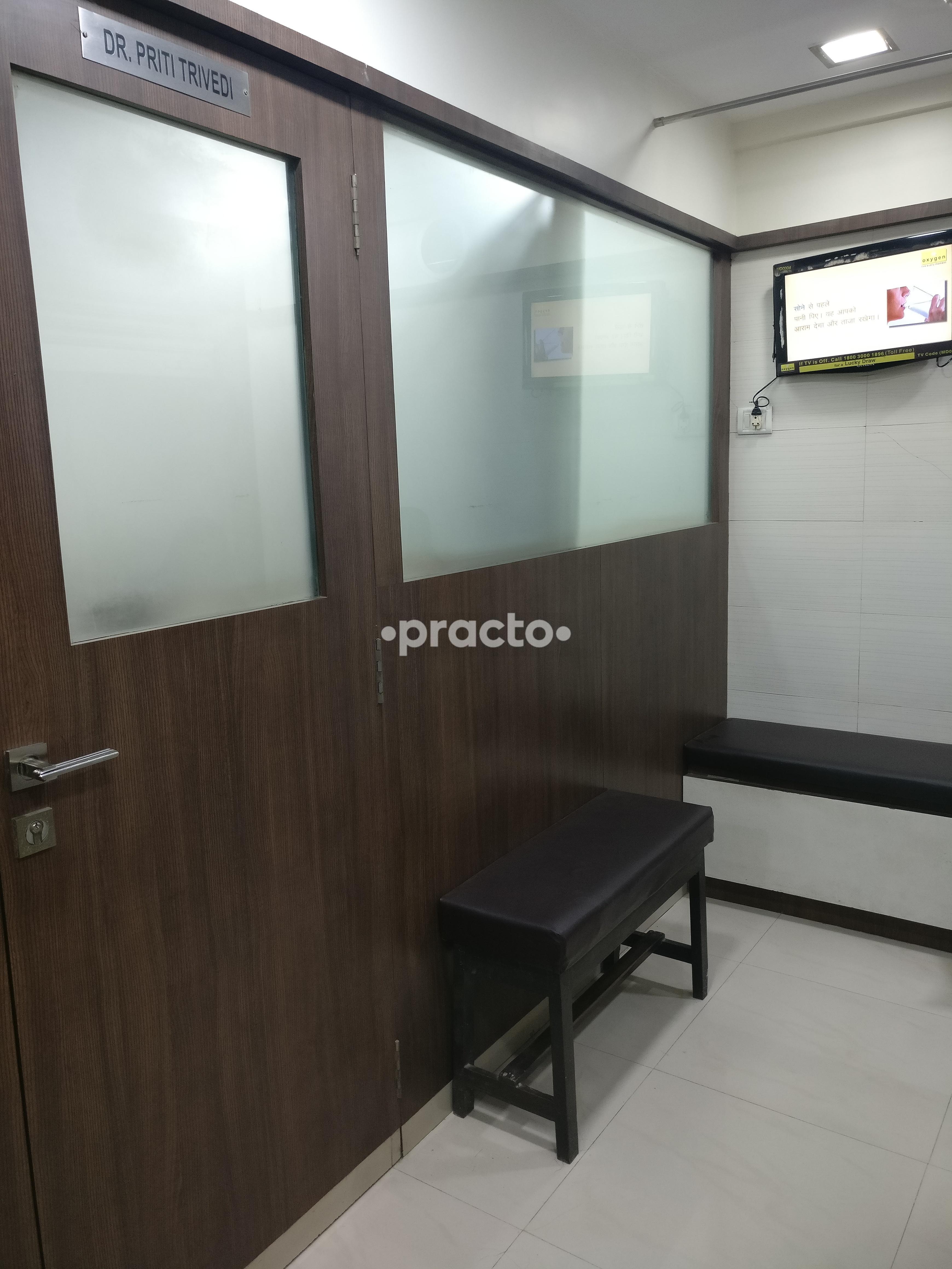 Waiting Area at Dr.Priti's Dermat Clinic Ghatkopar West Mumbai
