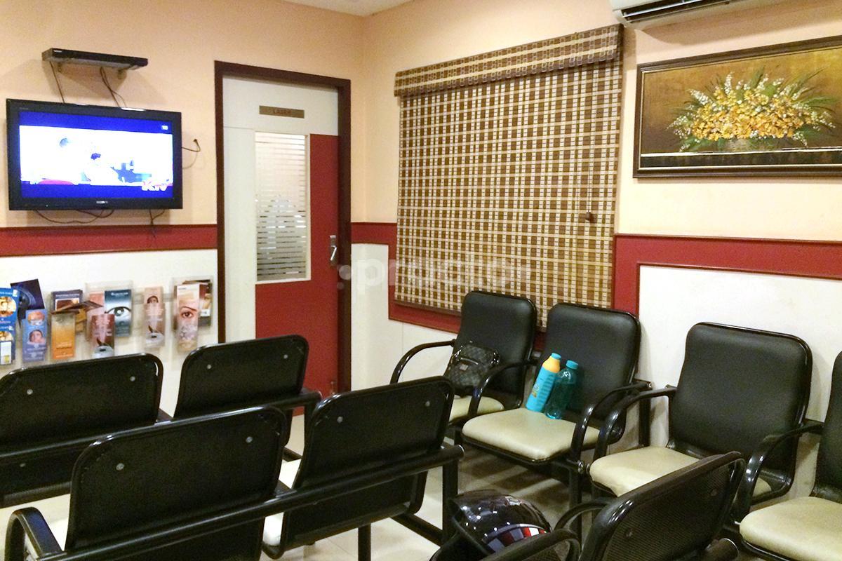 Waiting Area at Rajan Eye Care Hospital Pvt Ltd - Adyar Adyar Chennai