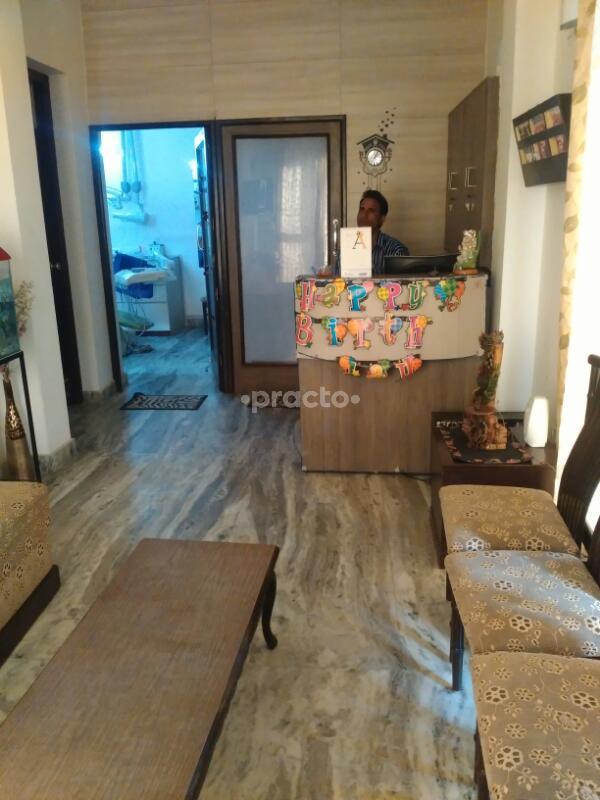 Reception at Mouth Matters the Dental Center Pi 2 Greater Noida
