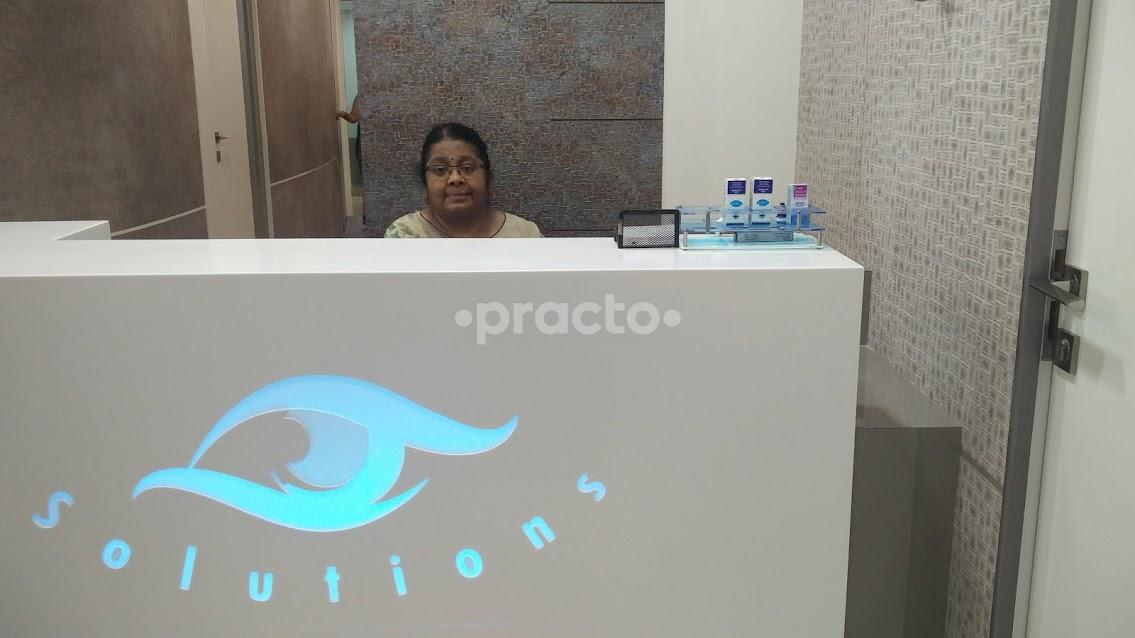Reception at Eye Solutions Eye Clinic Chembur Mumbai