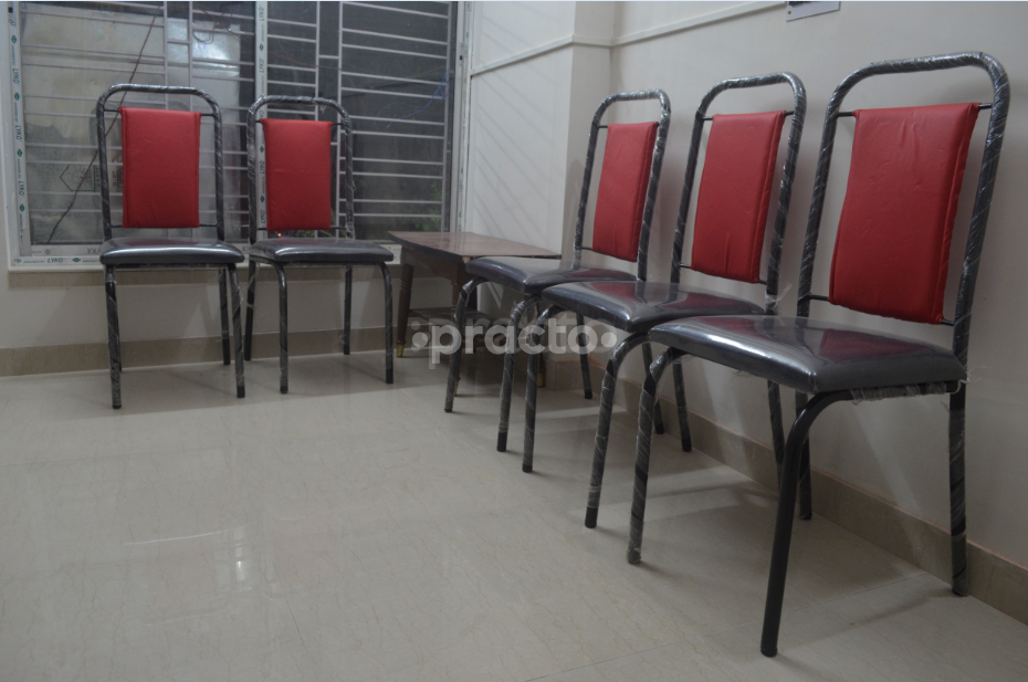Waiting Area at Smilecare Dental Clinic Tollygunge Kolkata