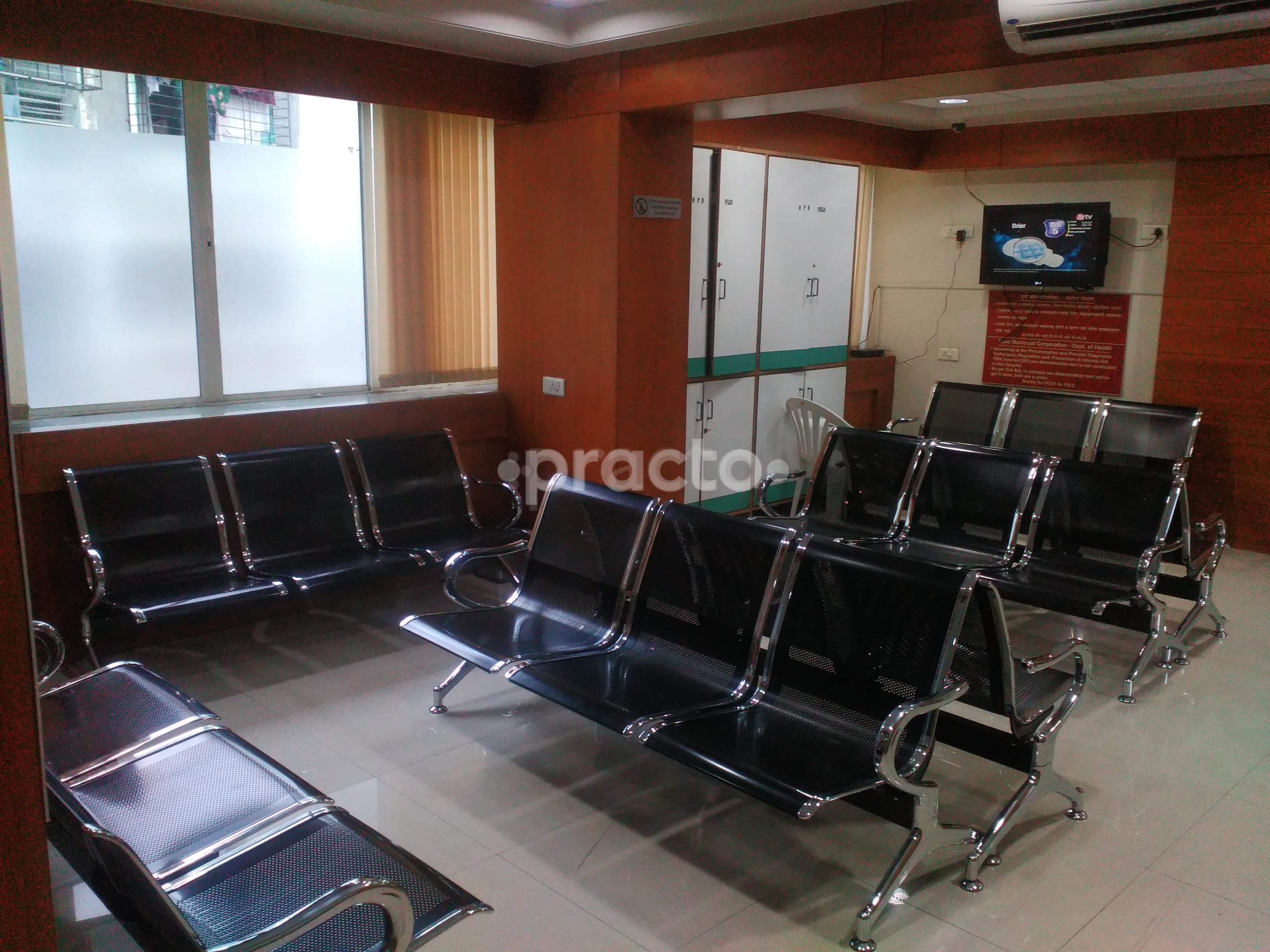 Waiting Area at Dr. Abhijeet P Joshi's Bhandarkar Road Pune