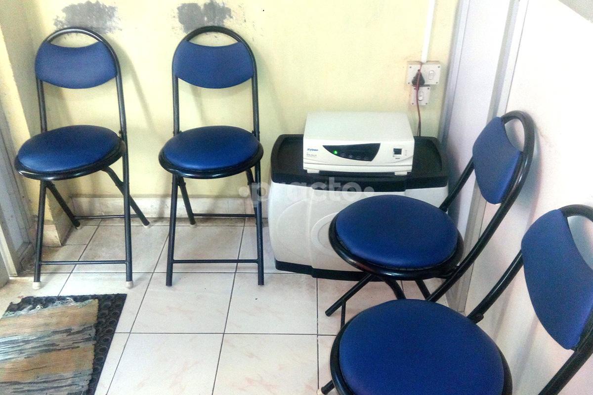 Waiting Area at Akshara Dental Clinic Vadapalani Chennai