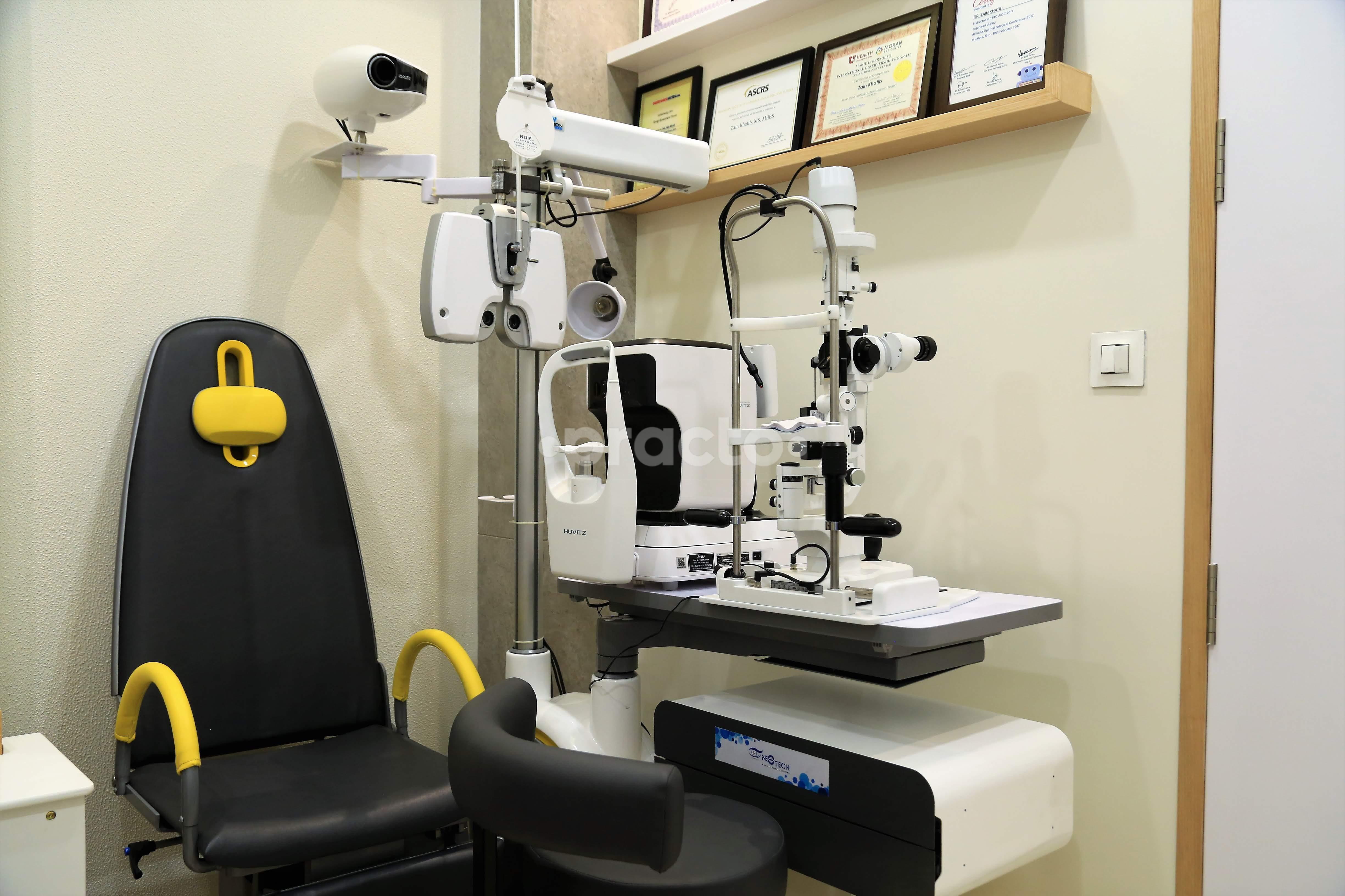 Consultation Room at Khatib Eye Clinic Byculla Mumbai