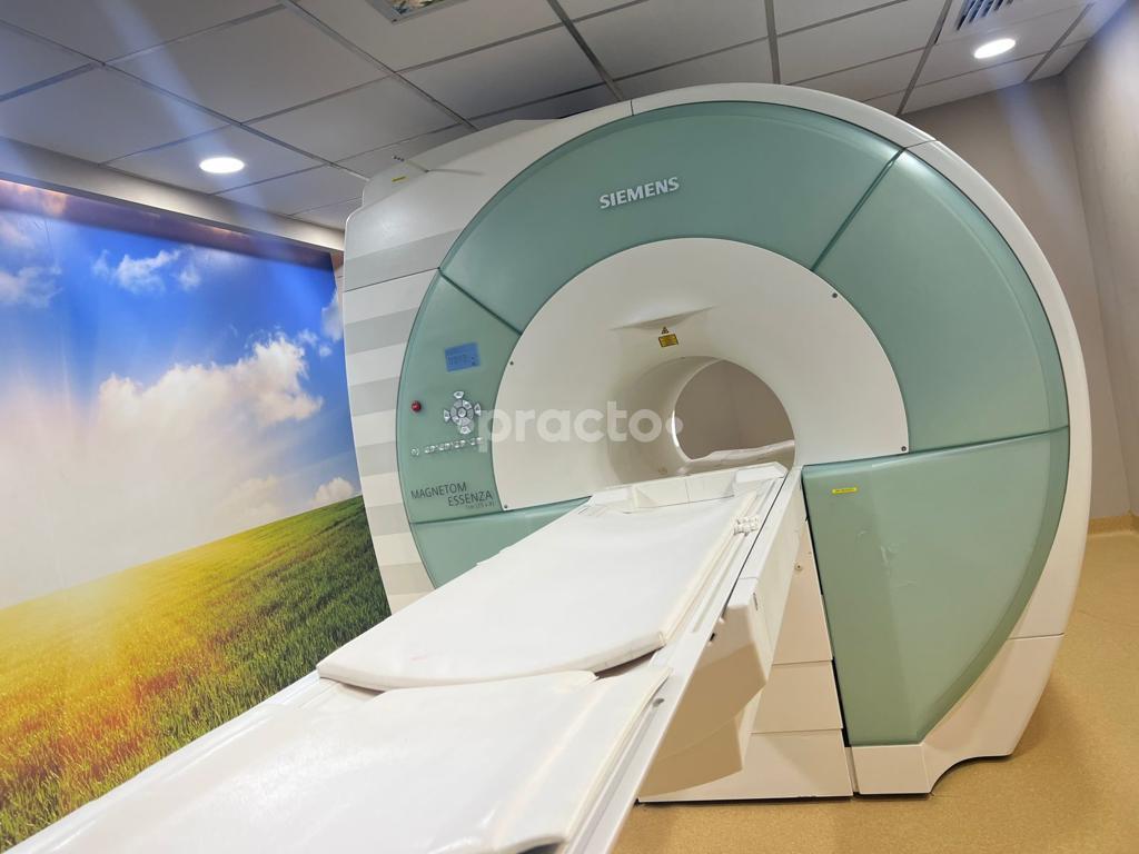 Equipment Area at KRISHNA DIAGNOSTICS & MRI CENTER Indirapuram Ghaziabad