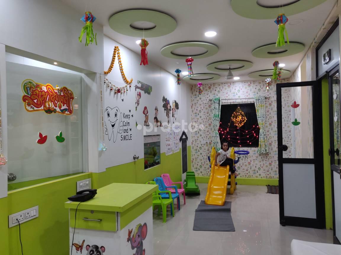 Reception at Little Smiles Dental Clinic Central Avenue Road Nagpur
