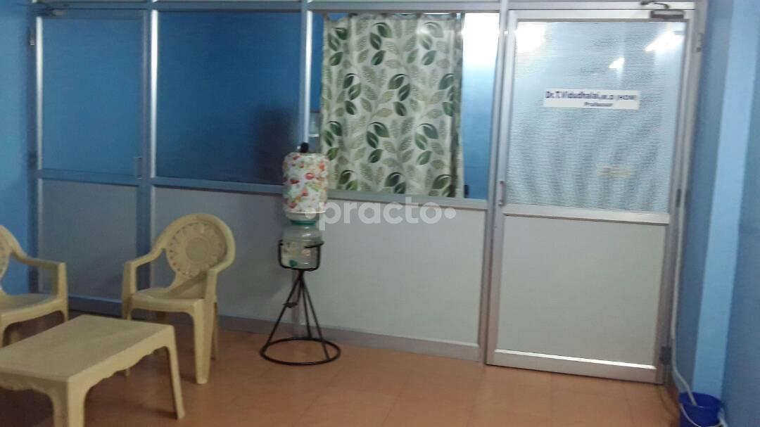 Waiting Area at Thulasi Homoeo Care Arumbakkam Chennai