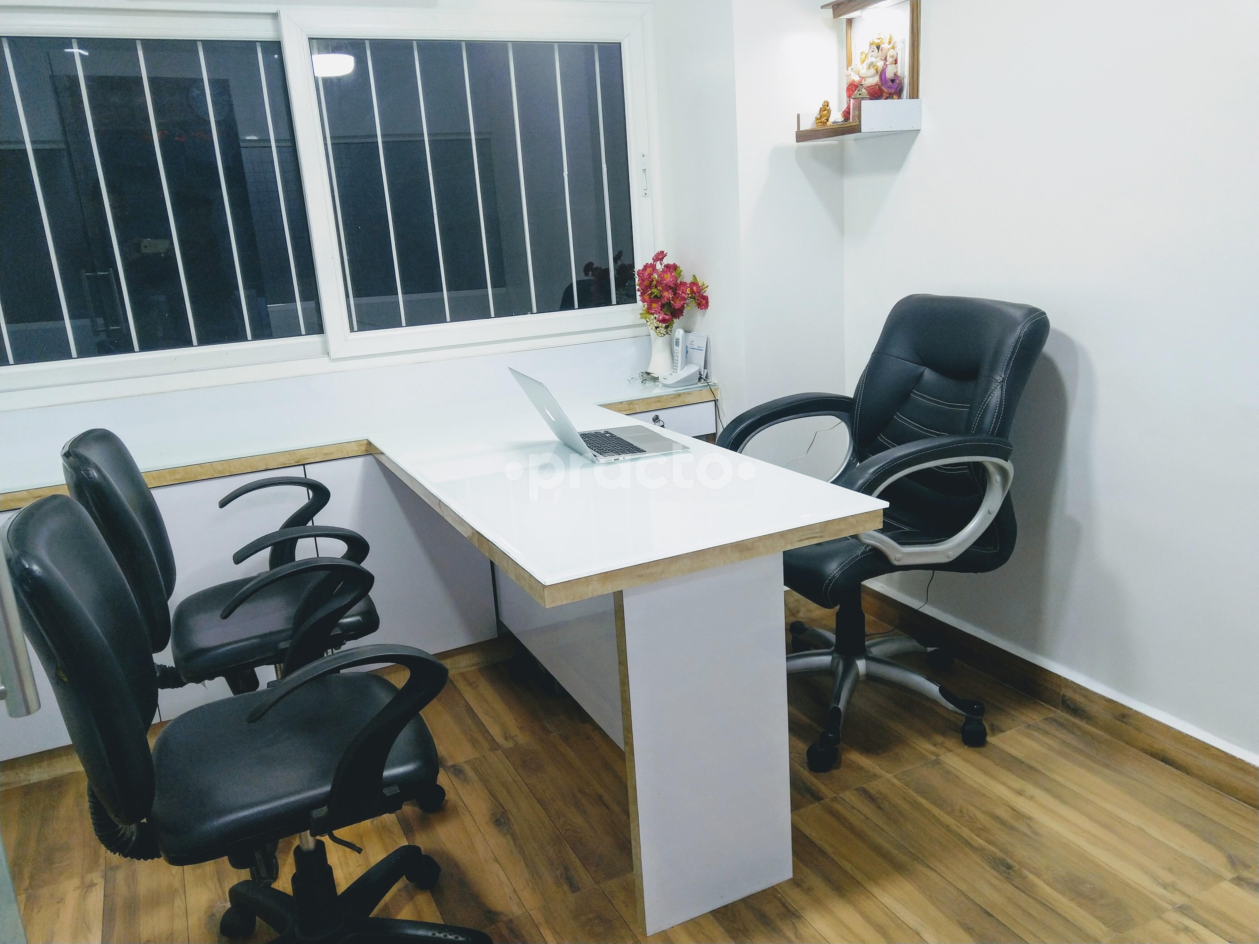 OPD/Ward at Dr Prakash Bhambure Clinic Satara Road Pune