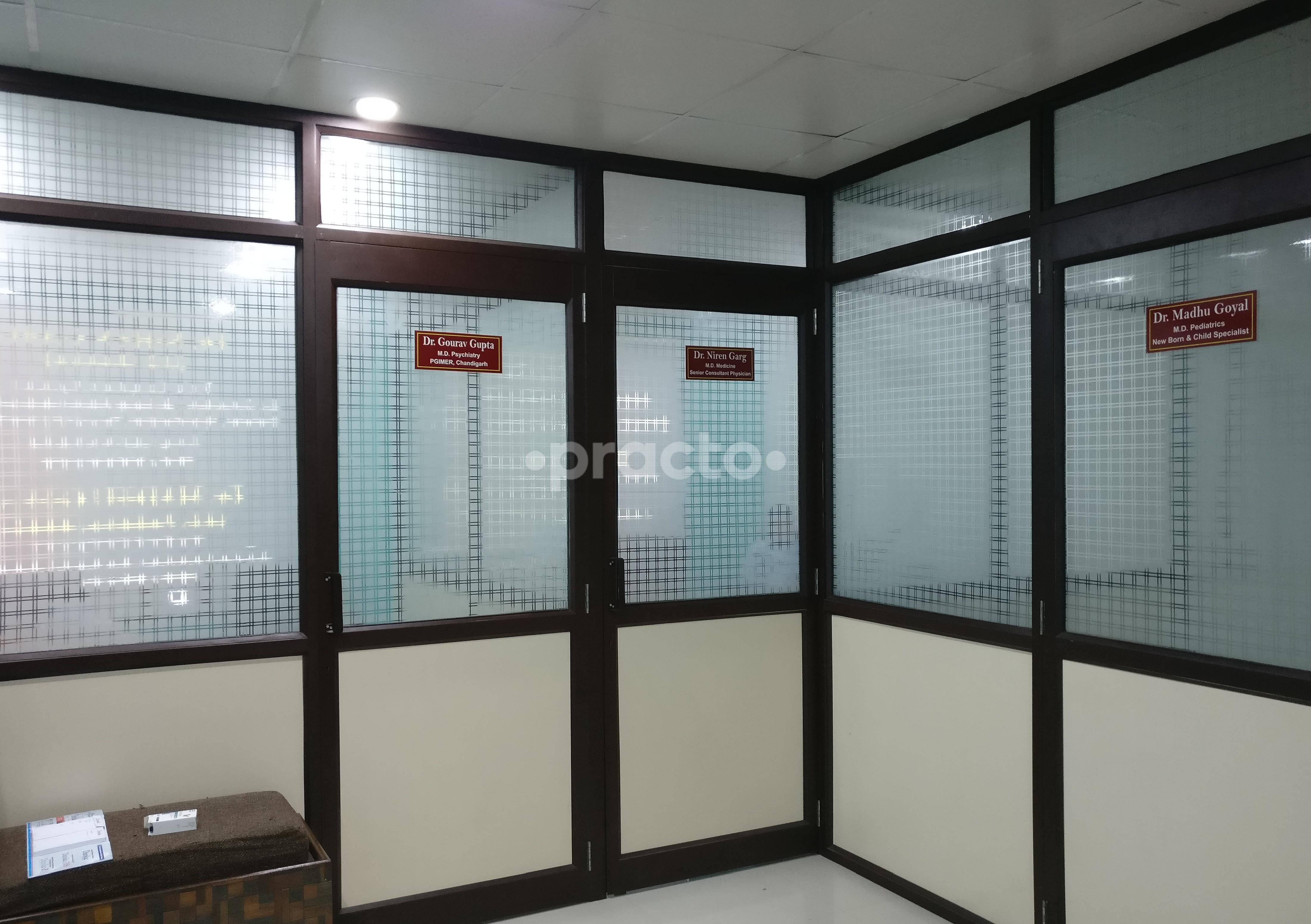 Waiting Area at Mind Circle Neuropsychiatry & Drug Deaddiction Clinic Rohini Sector 8 Delhi