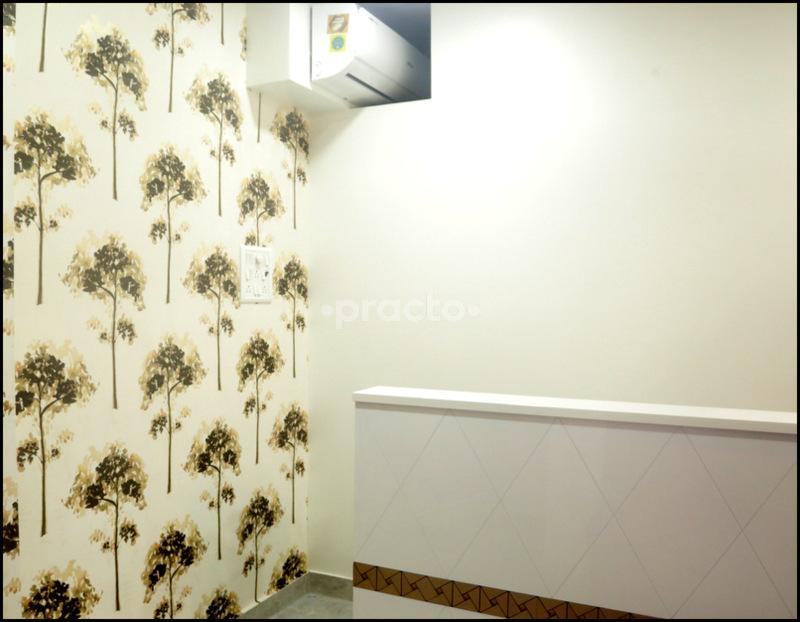 Reception at Aryaa Clinic Goregaon West Mumbai