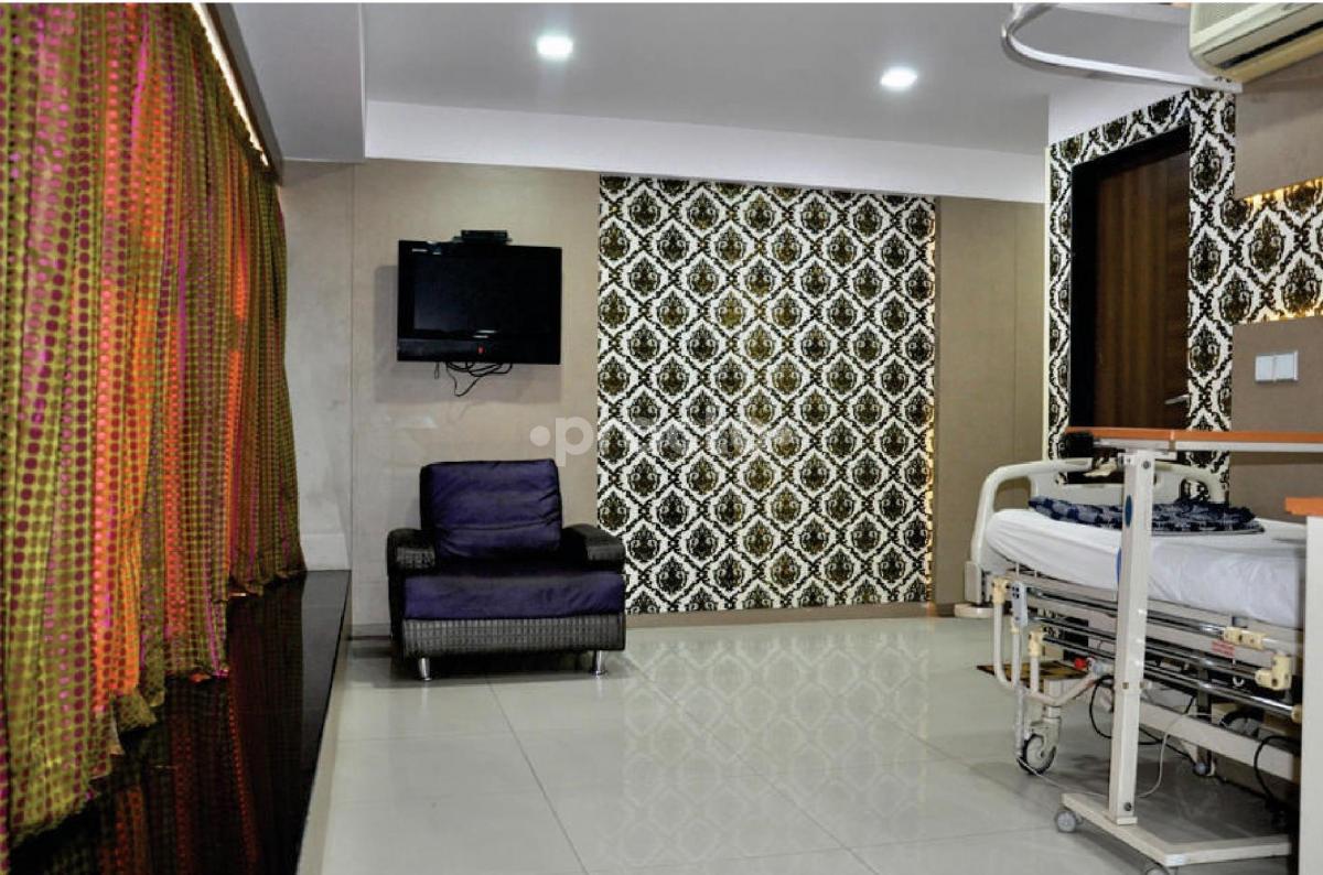 Services at Dr. Shailesh MIshra Clinic Juhu Mumbai