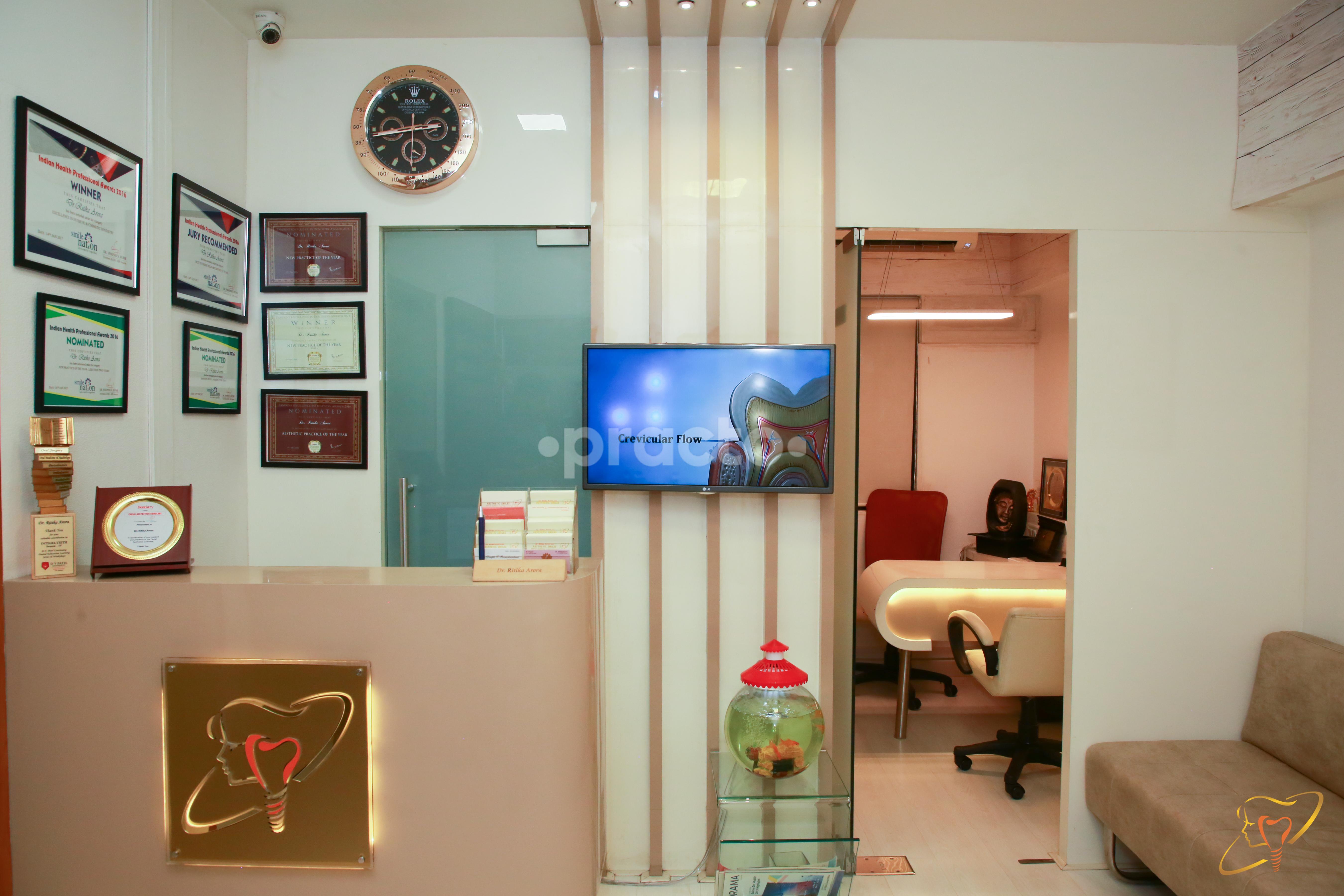 Reception Area at Aesthetic Smiles Dental Clinics And Facial Rejuvenation Khar West Mumbai
