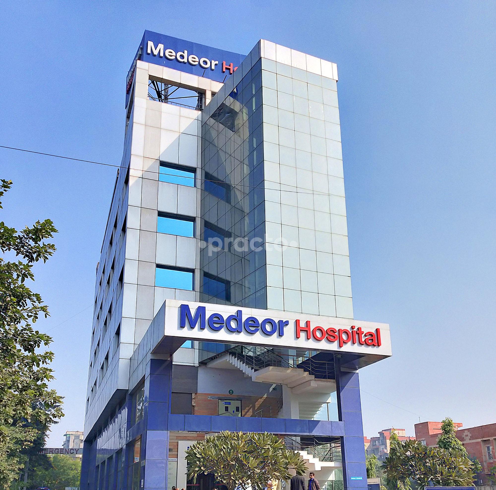 Outside Area at Medeor Hospital Dwarka Delhi