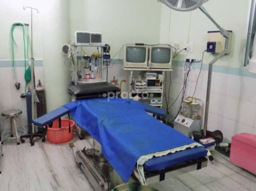 Consultant and Surgeon Sadar Nagpur
