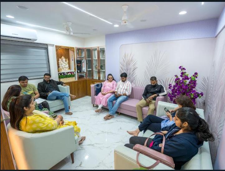 LA Mom & Miracles Erandwane Pune