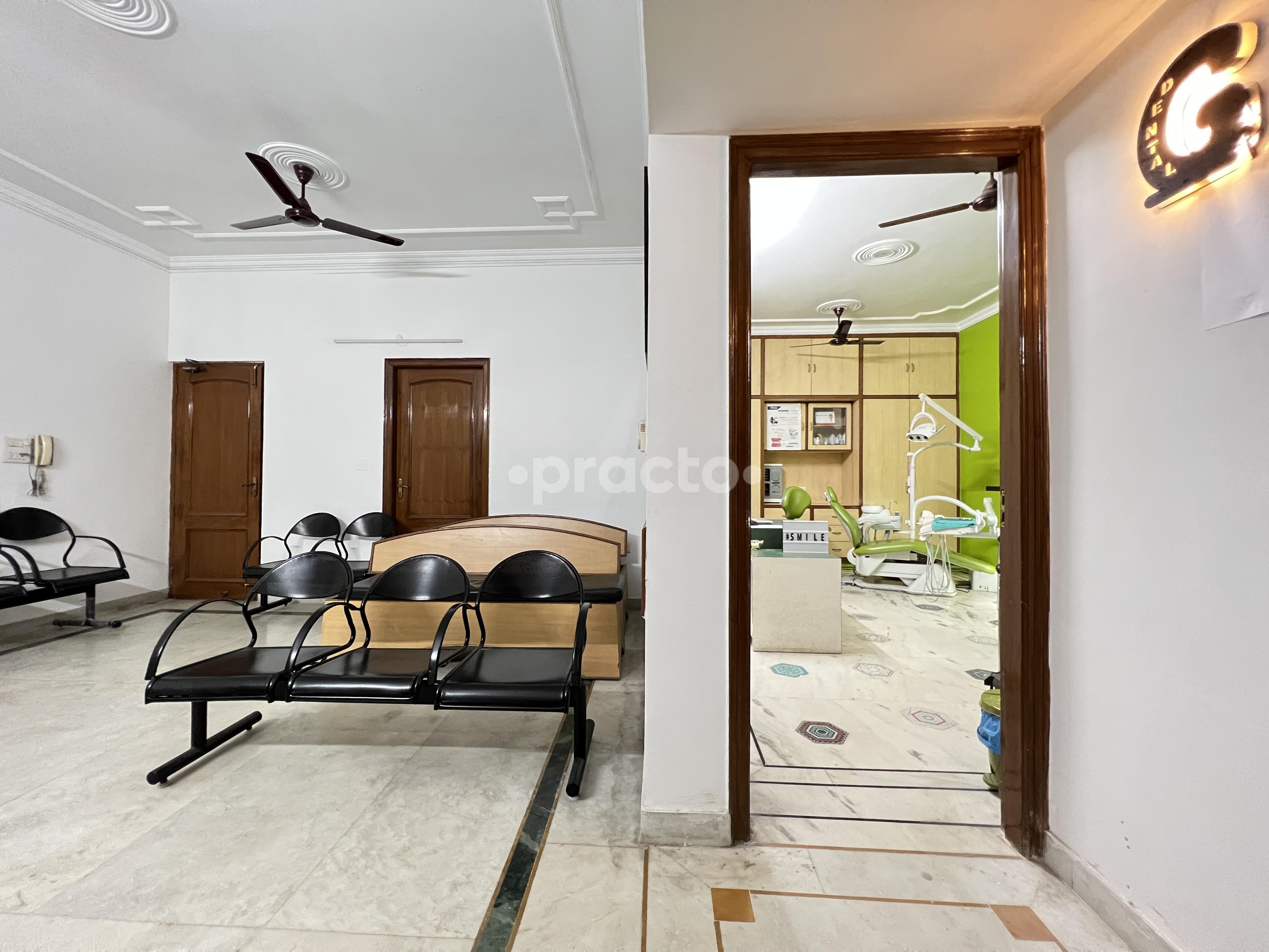 Waiting Area at Aashray Laser  Dental Clinics Meera Bagh Delhi