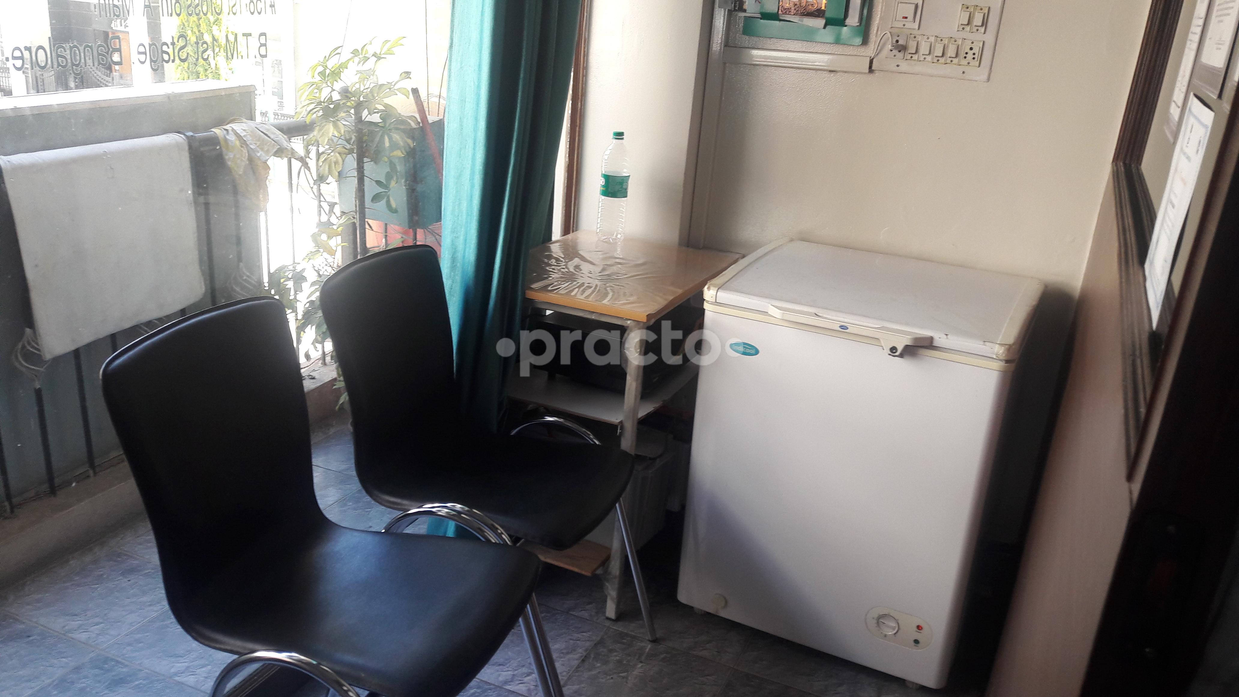 Waiting Area at Mintflex Physiotherapy and Pain Clinic BTM Layout 1st Stage Bangalore