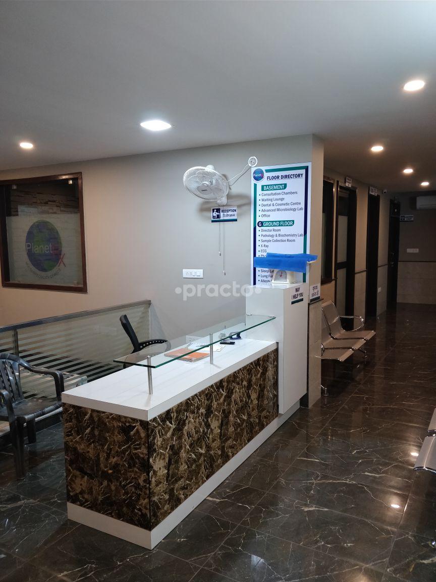 Reception at Planet Rx Multispeciality Clinics Mansarovar Jaipur