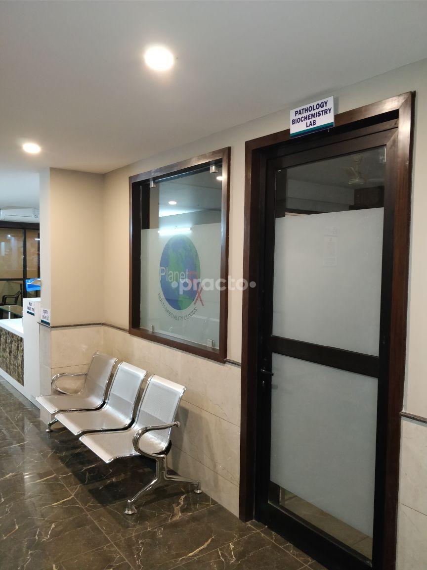 Waiting Area at Planet Rx Multispeciality Clinics Mansarovar Jaipur