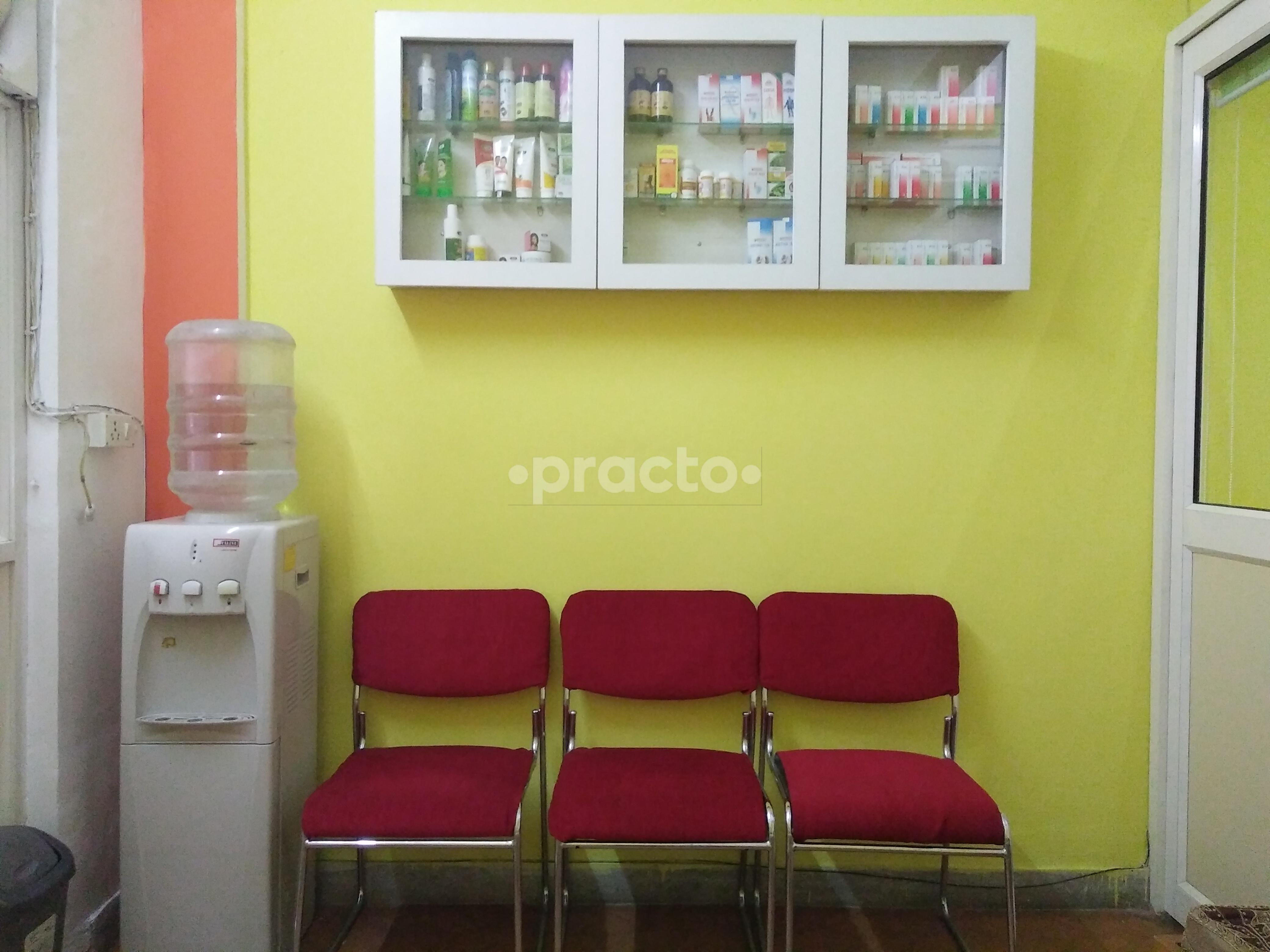 Waiting Area at Dr Anita's Homeopathy Sushant Lok I Gurgaon