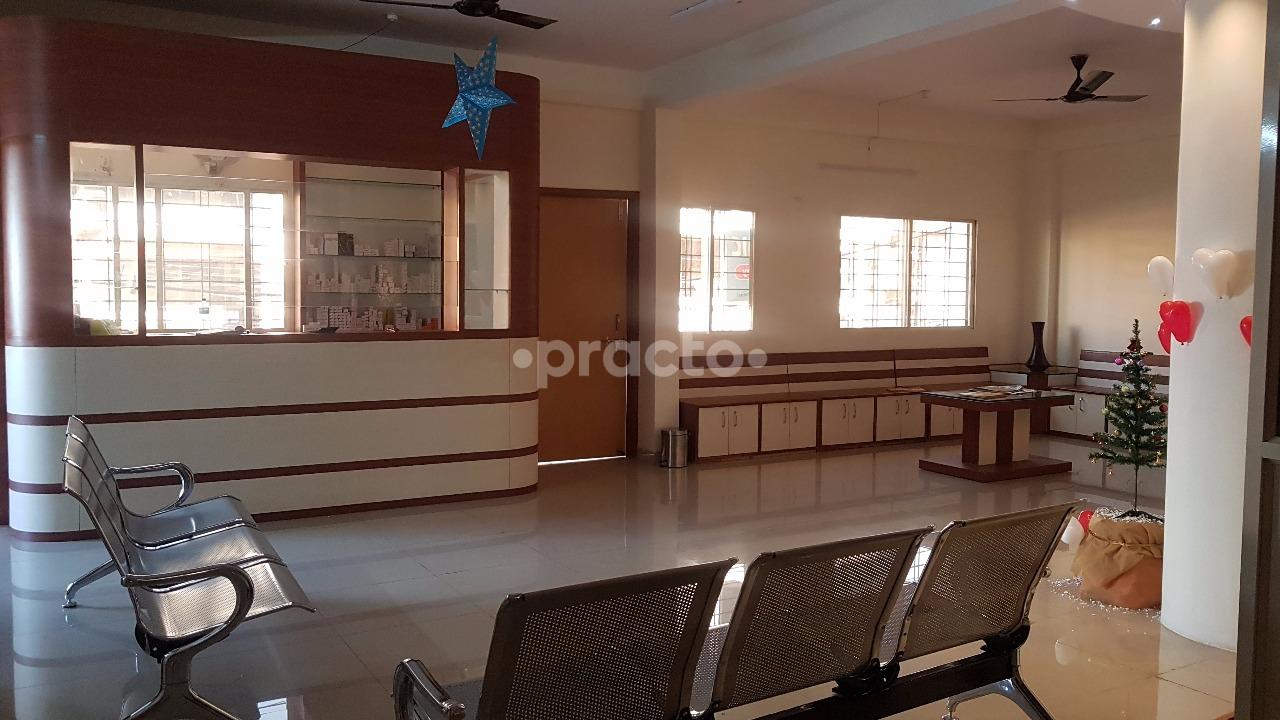 Waiting Area at Dey's Clinic: A Centre for Skin-N-Gynae Care Minal Residency Bhopal