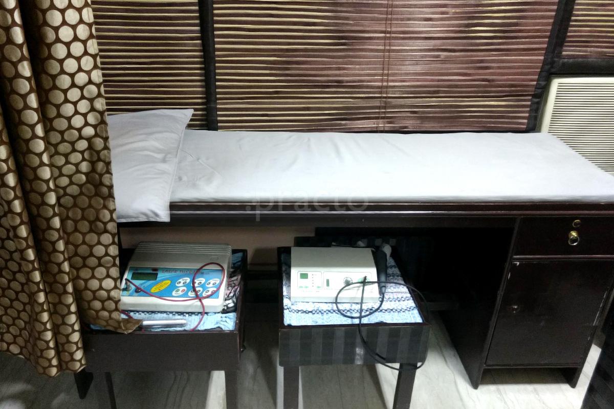 OPD/Ward at Prag's Physiotherapy Clinic Sector 62 Noida