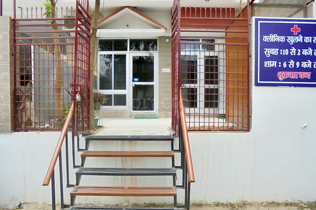 Entrance at Prakash Dental Clinic Jankipuram Lucknow
