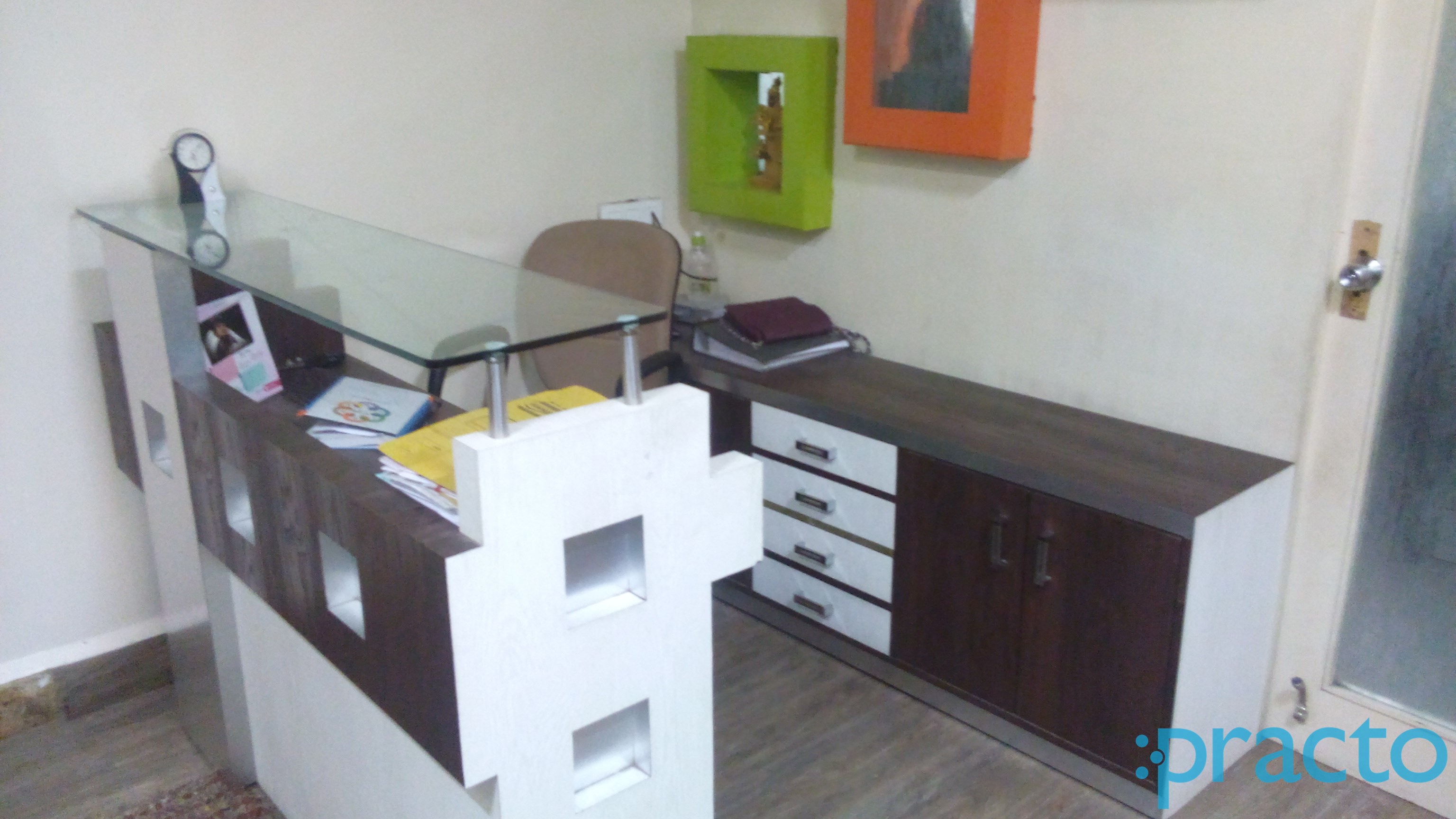 Reception at Pramod Clinic Pimpri-Chinchwad Pune
