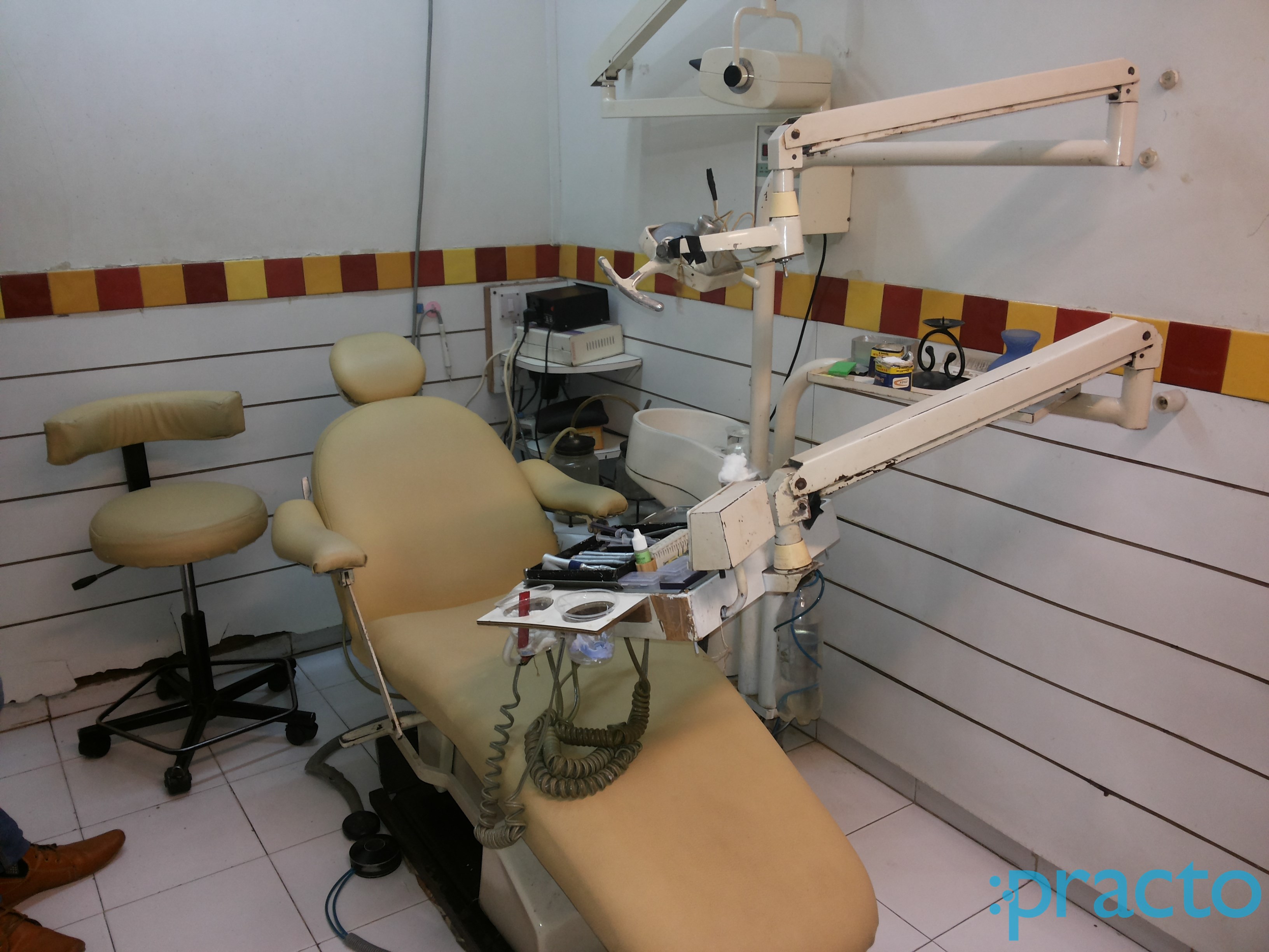 Punmia Dental Clinic MG Road Pune