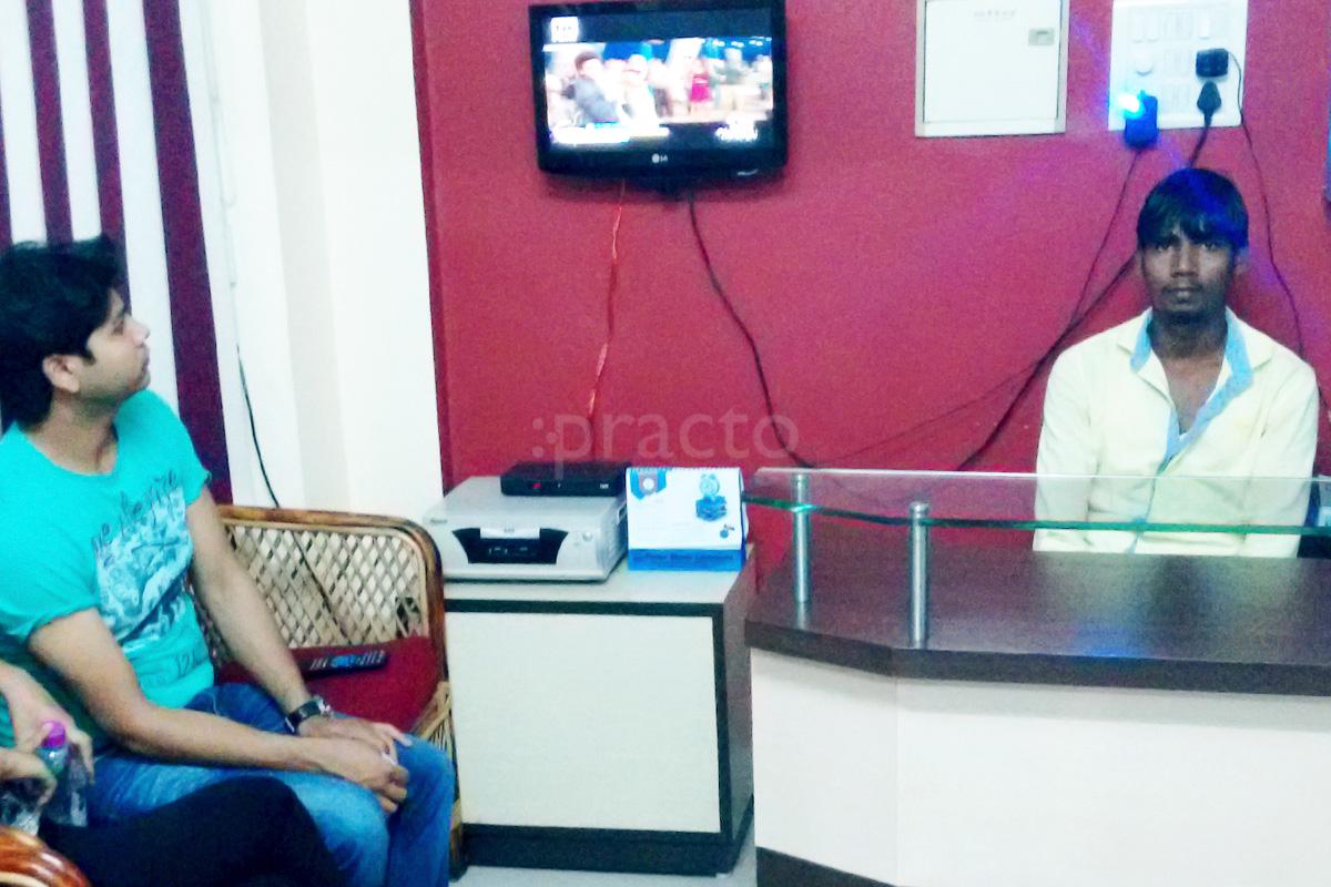 Reception at Pushpa Dental Speciality Center Gomtinagar Lucknow