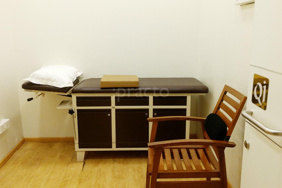 OPD/Ward at QI Spine Clinic - Powai Powai Mumbai