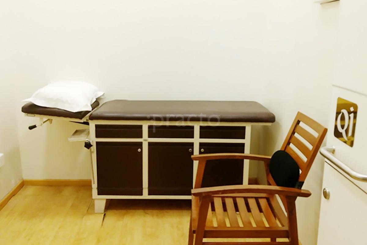 OPD/Ward at QI Spine Clinic Sector 18 Noida