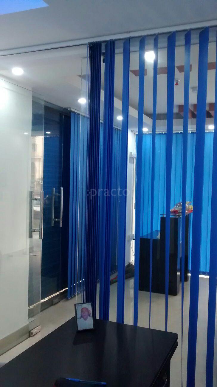 R S Family Clinic Sector 76 Noida