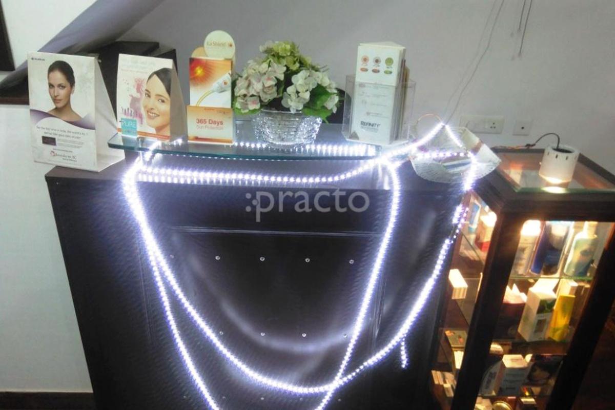 Reception at Radiance Skin Clinic Sector 32 Chandigarh