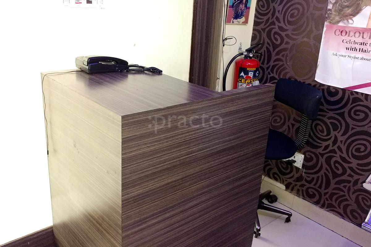 Reception at Radiance Ladies Salon And Spa Kandivali East Mumbai
