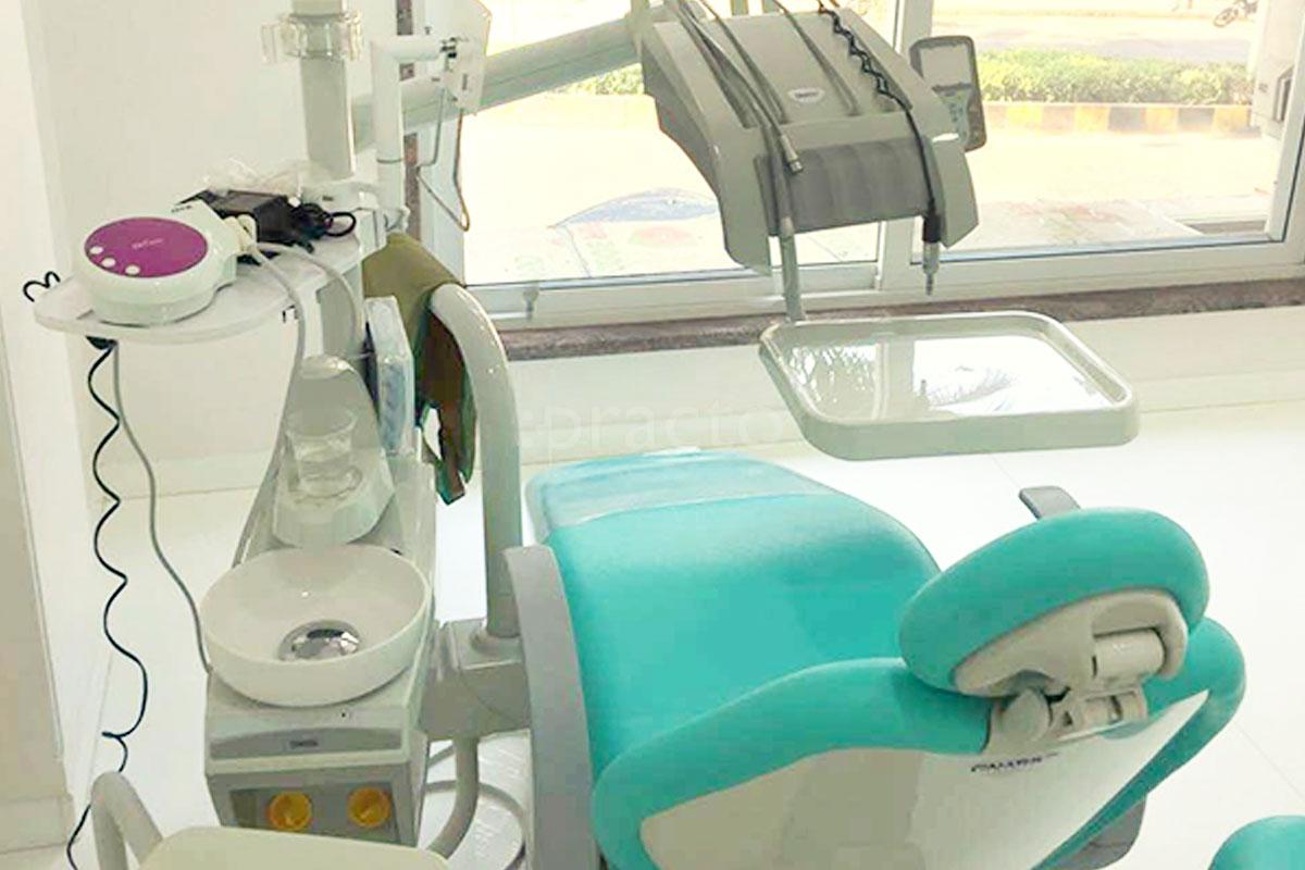 OPD/Ward at Radiant Smile Dental Clinic Belapur Navi Mumbai