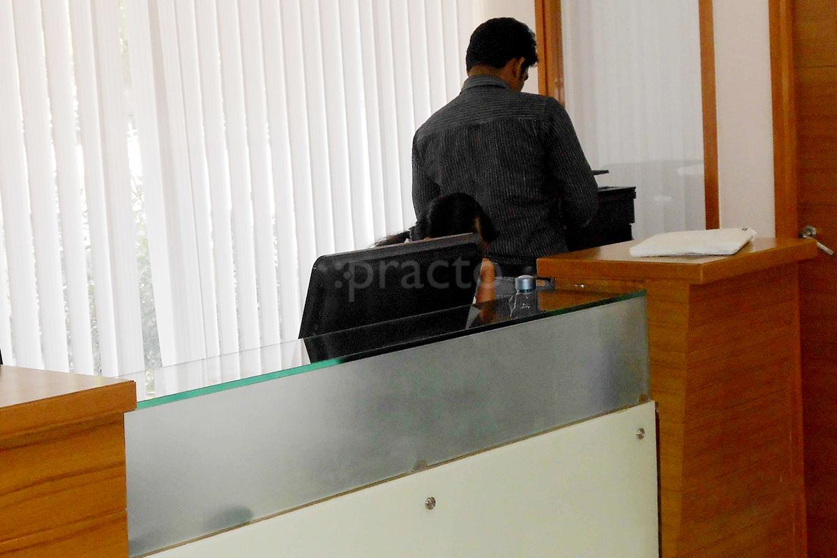 Reception at Reliv Pain Center Jayanagar 4 Block Bangalore
