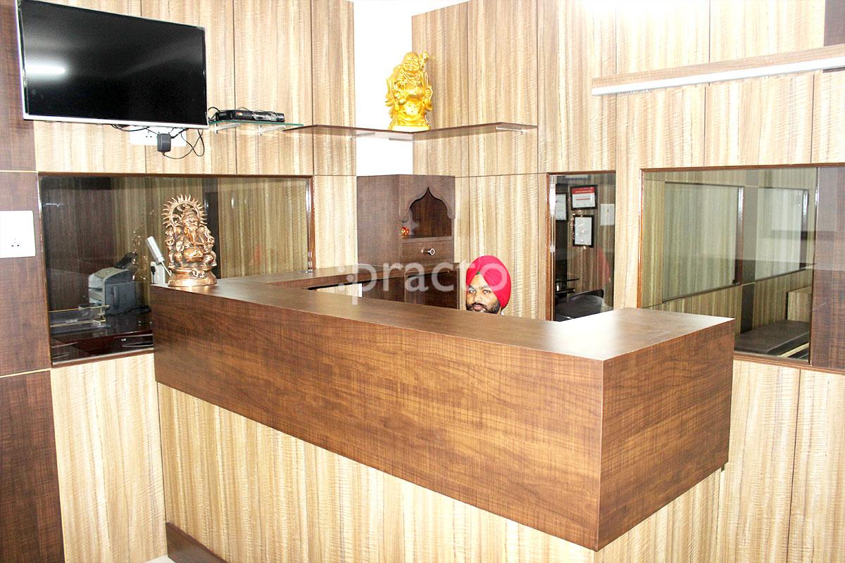 Reception at Revive Physiotherapy Clinic Sector 21 Panchkula