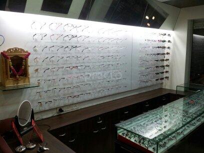 Rishabh Eye Care Hospital Katargam Surat