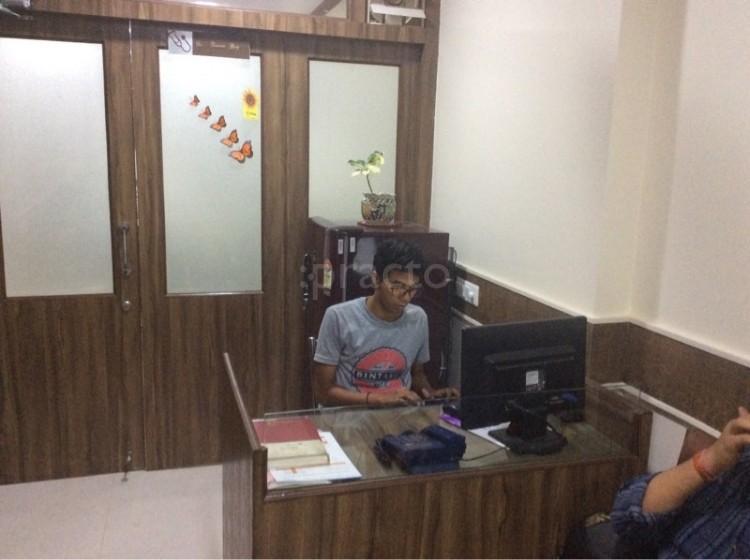 Reception at Roy's Clinic Pandav Nagar Delhi