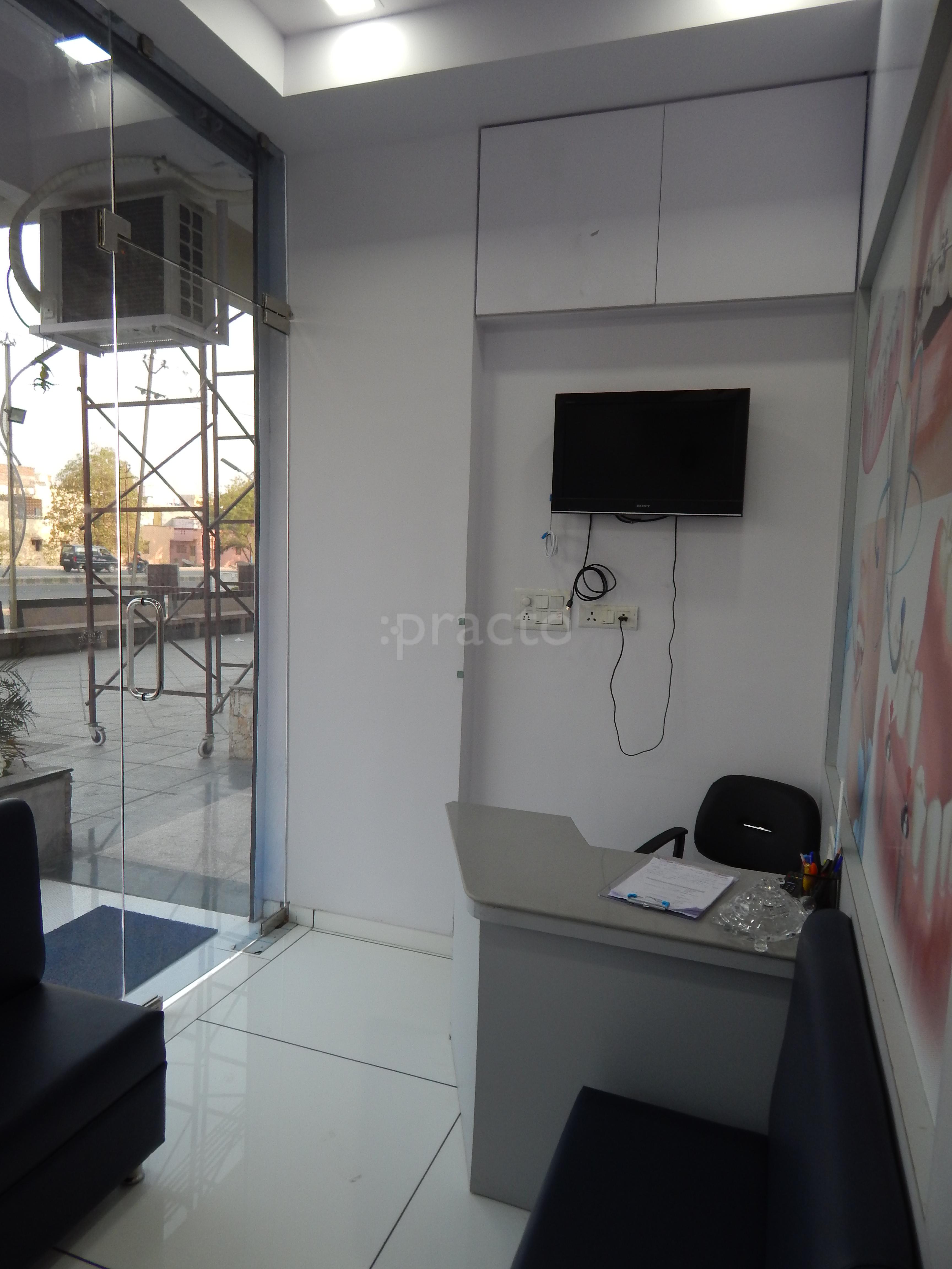 Reception at Royal Dental Clinic and Implant Center Maneja Vadodara