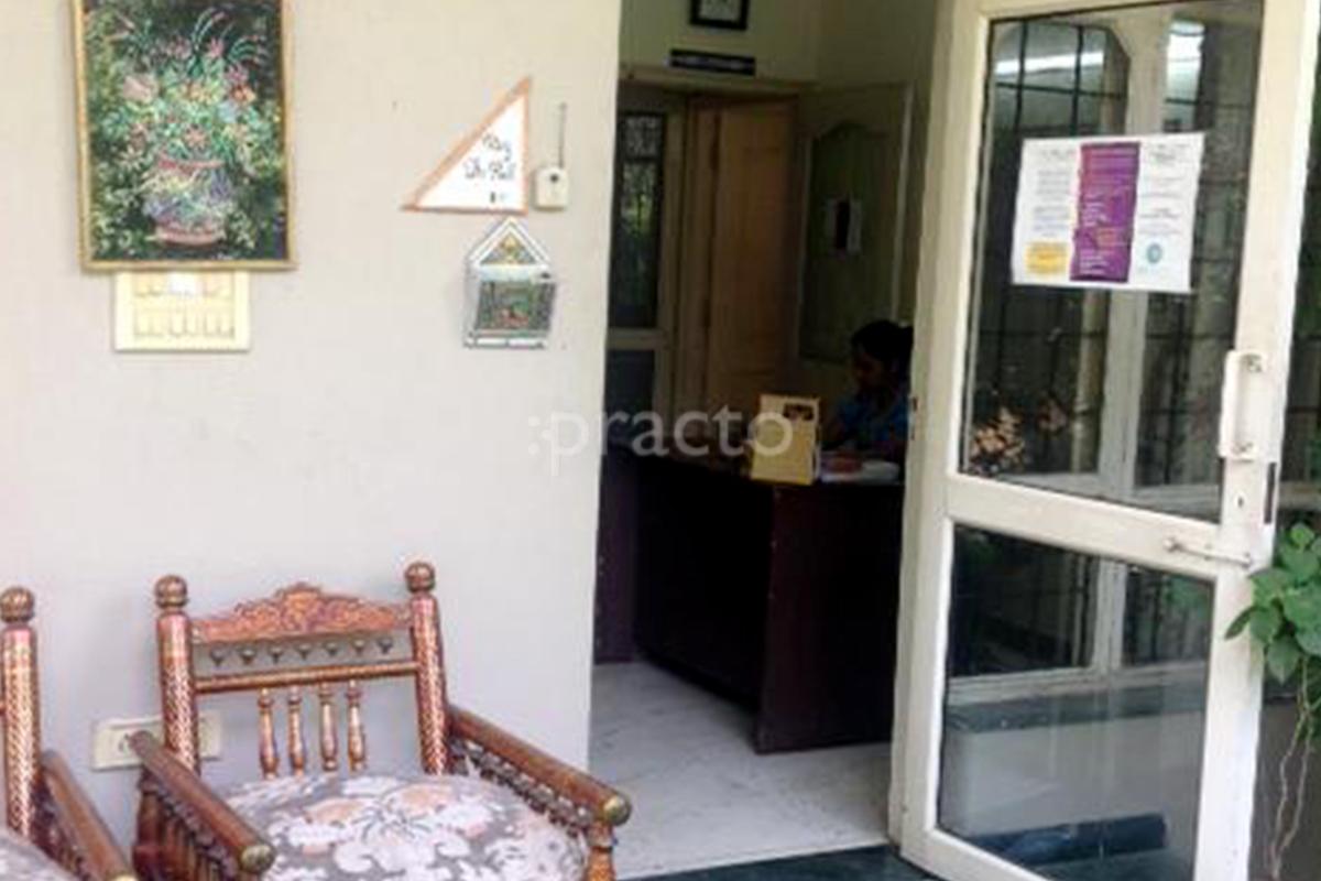 Entrance at Sahara Clinic Sushant Lok I Gurgaon