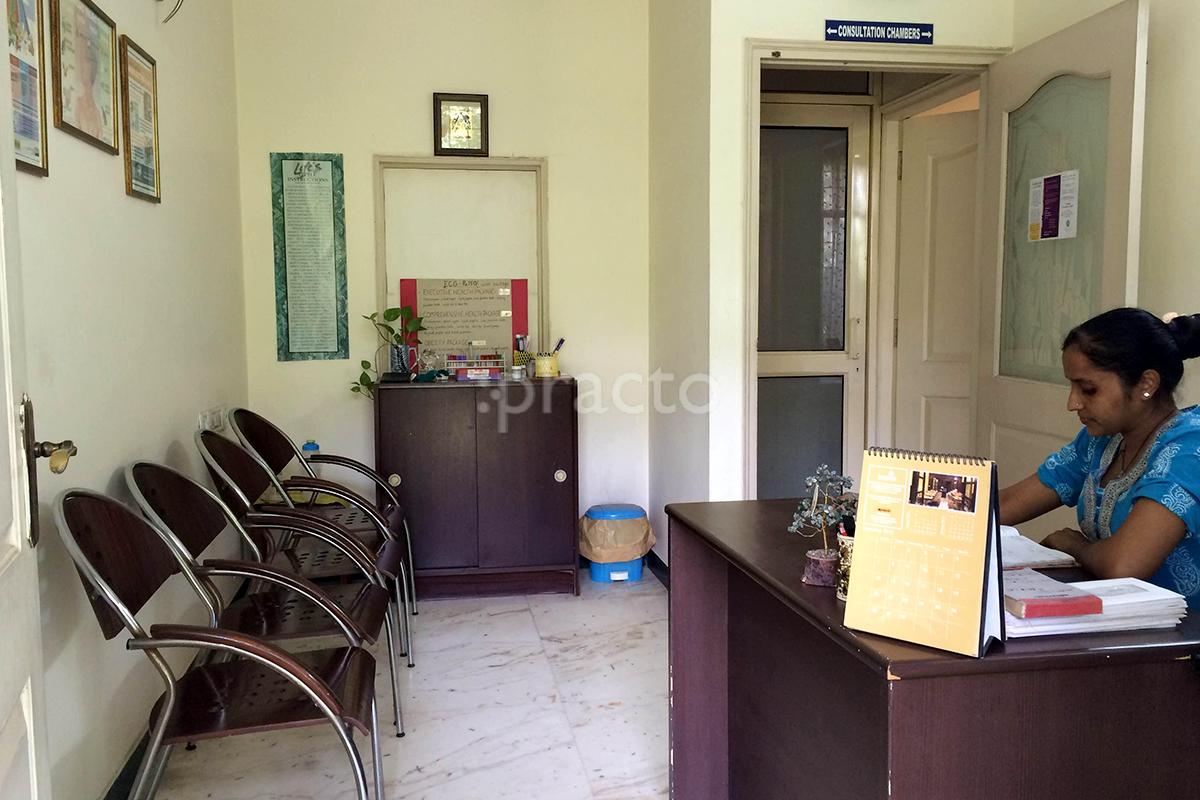 Waiting Area at Sahara Clinic Sushant Lok I Gurgaon