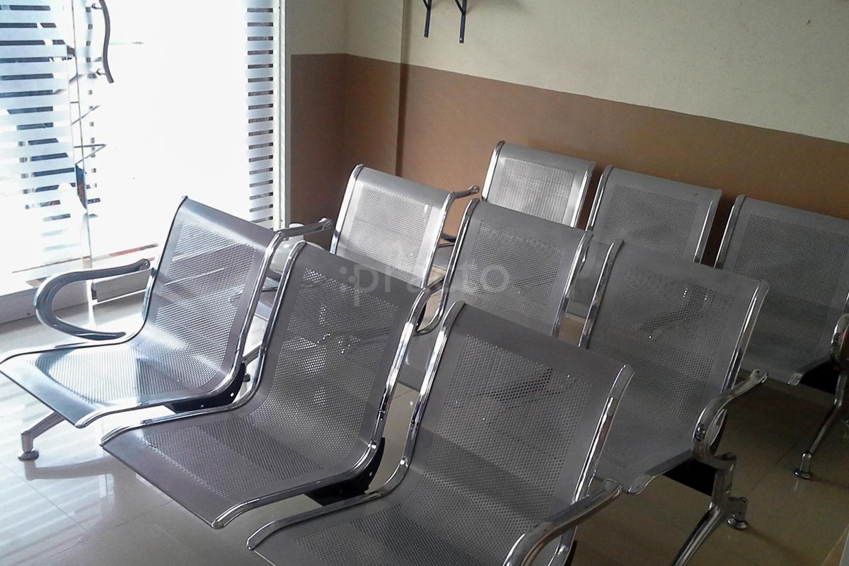 Waiting Area at Sai Samanya Hospital Poranki Vijayawada