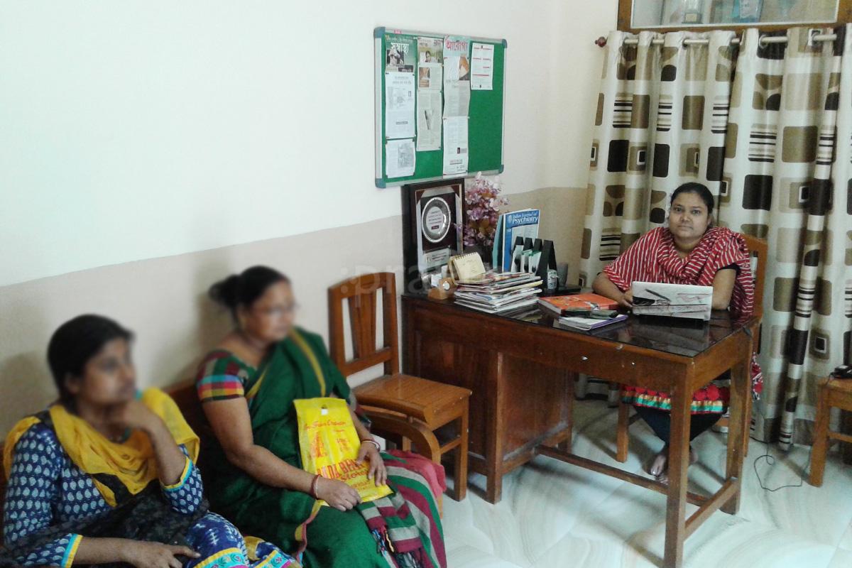 Waiting Area at Samobathi Pain Clinic Northern Avenue Kolkata
