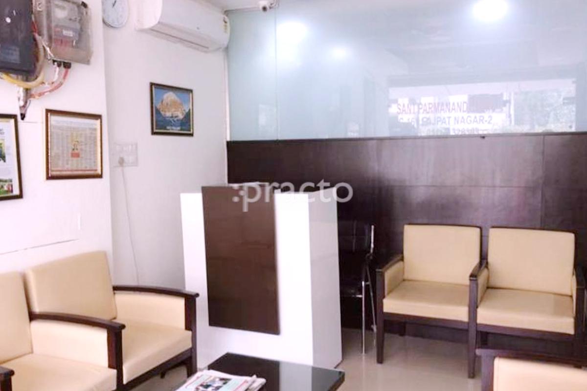 Waiting Area at Sant Parmanand Clinic Lajpat Nagar Delhi
