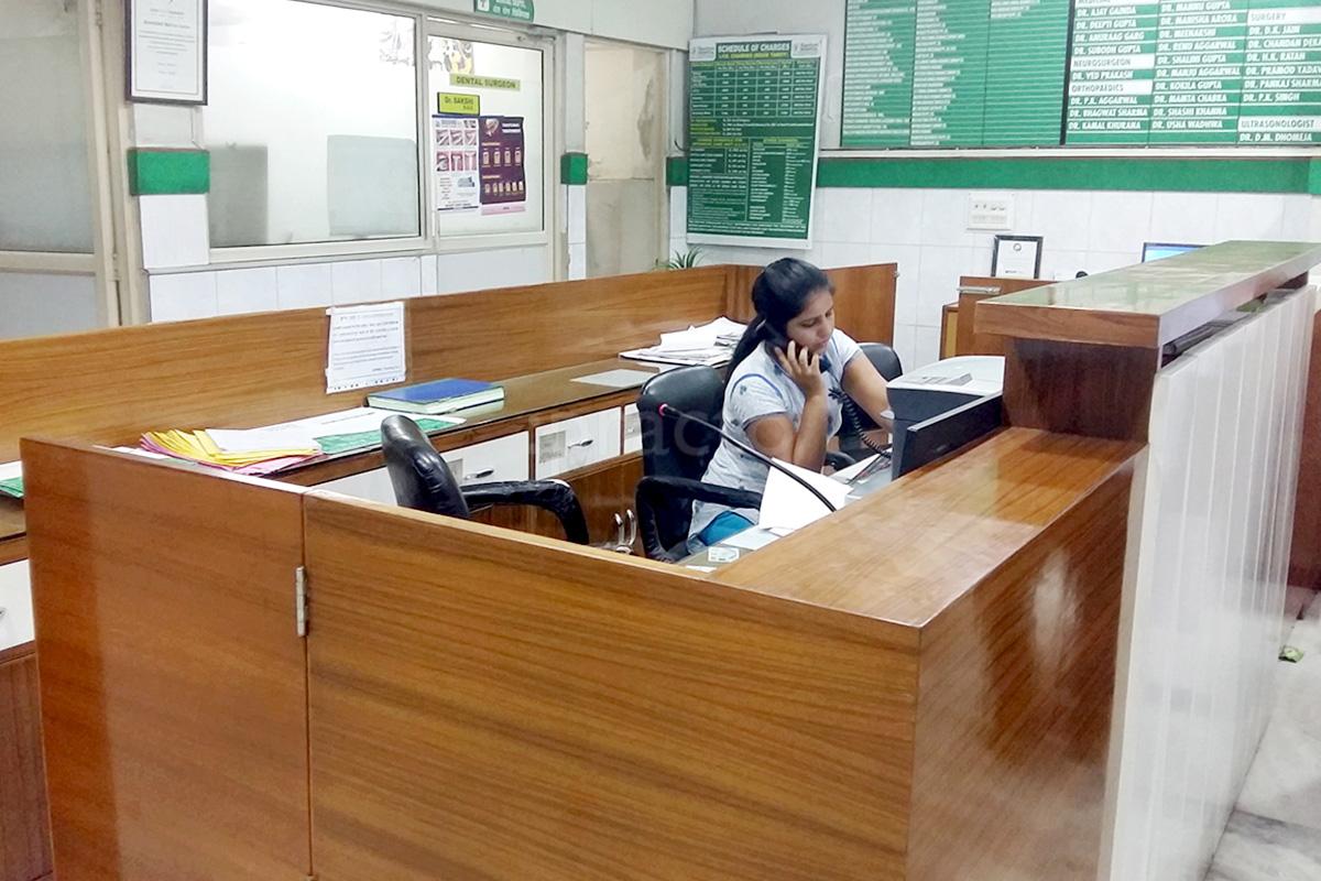 Reception at Santom Hospital Rohini Delhi