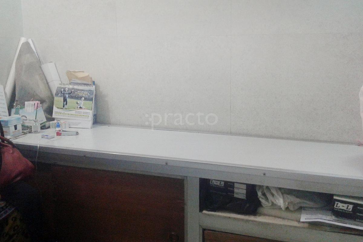 OPD/Ward at Saraf Phaco, Laser & Eye Microsurgery Centre Parade Kanpur